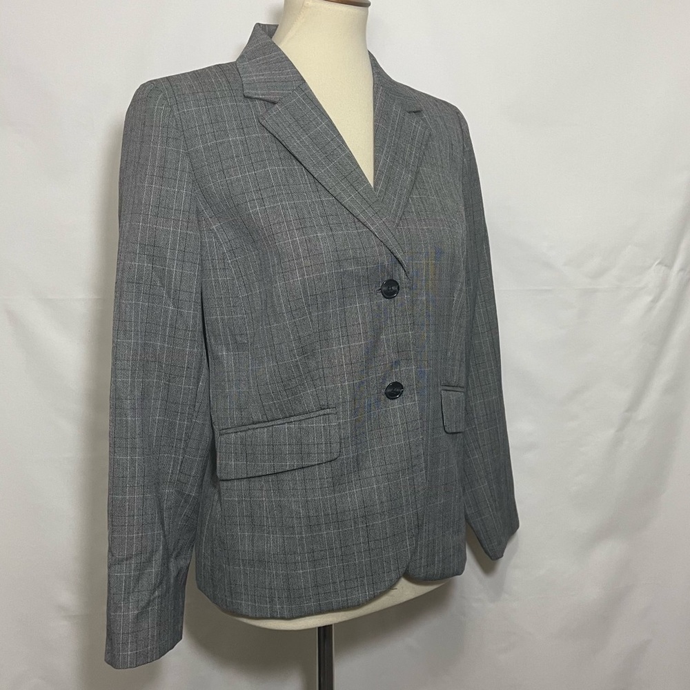 JM Collection Button Up Blazer - Picture 4 of 14